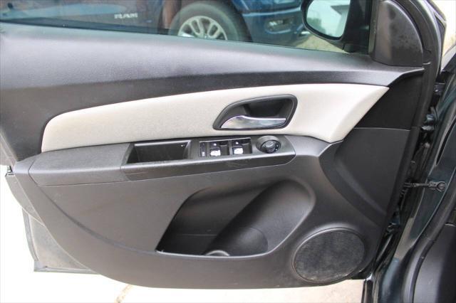 used 2013 Chevrolet Cruze car, priced at $3,700