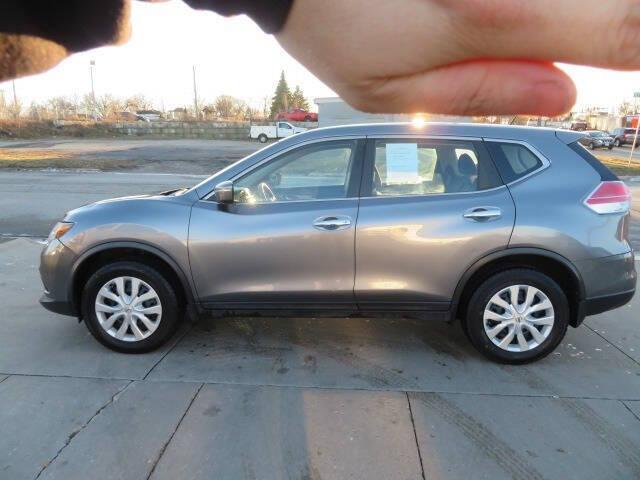 used 2015 Nissan Rogue car, priced at $8,800