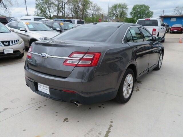 used 2015 Ford Taurus car, priced at $5,999