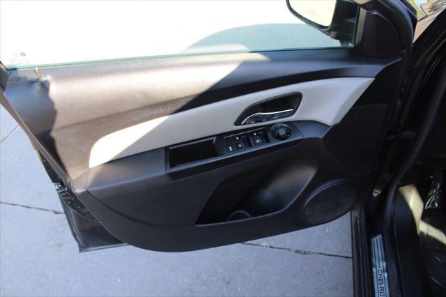used 2013 Chevrolet Cruze car, priced at $5,500