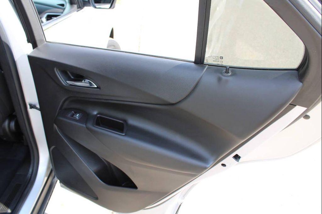 used 2022 Chevrolet Equinox car, priced at $10,999