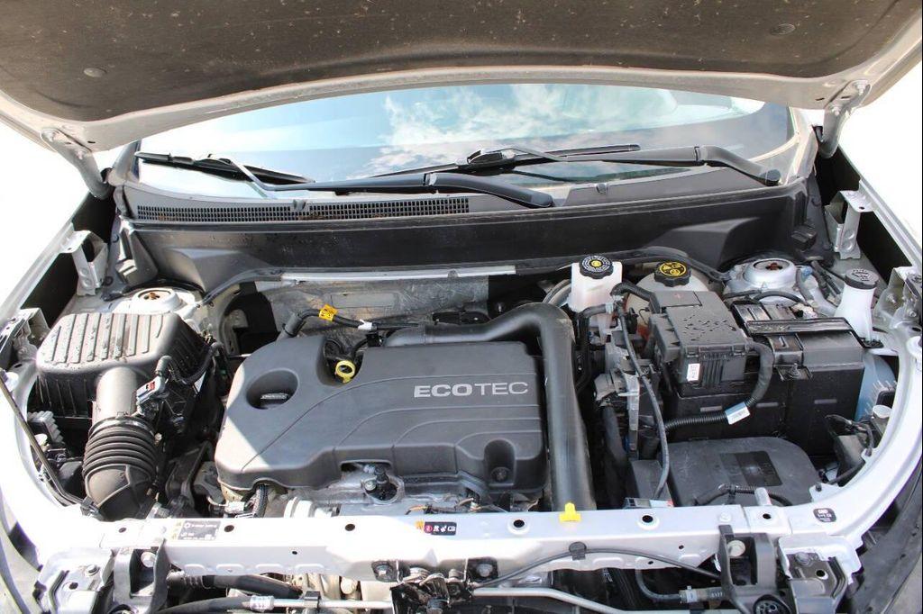 used 2022 Chevrolet Equinox car, priced at $10,999