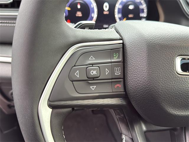 new 2025 Jeep Grand Cherokee car, priced at $45,687