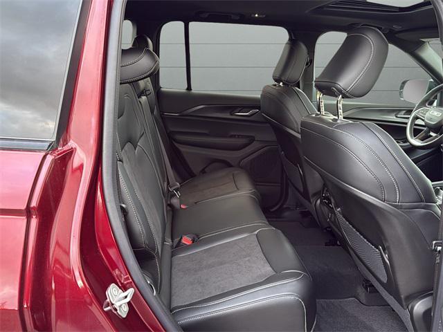 new 2025 Jeep Grand Cherokee car, priced at $45,687