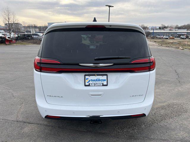 new 2024 Chrysler Pacifica car, priced at $50,212