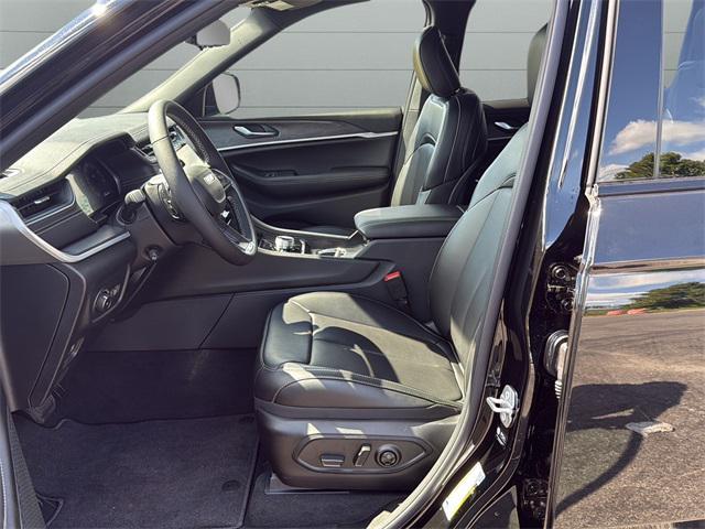 new 2025 Jeep Grand Cherokee L car, priced at $55,044