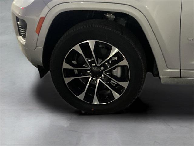 new 2025 Jeep Grand Cherokee L car, priced at $62,832
