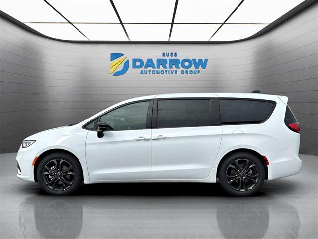 new 2026 Chrysler Pacifica car, priced at $40,983