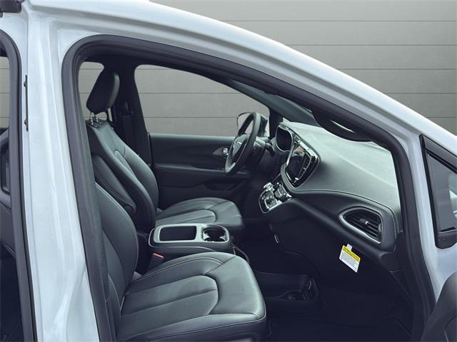 new 2026 Chrysler Pacifica car, priced at $40,983