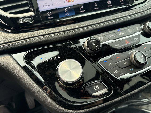 new 2025 Chrysler Pacifica car, priced at $46,279