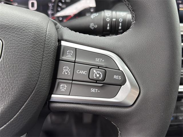 new 2025 Jeep Compass car, priced at $34,623