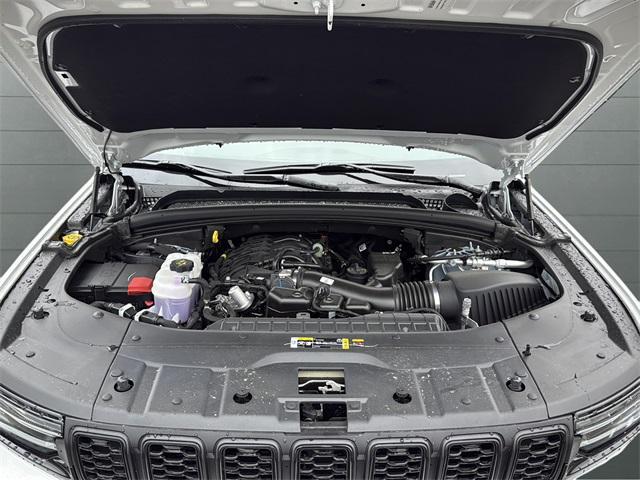 new 2025 Jeep Grand Cherokee car, priced at $41,443