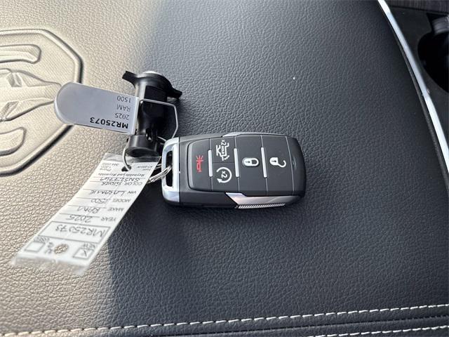 new 2025 Ram 1500 car