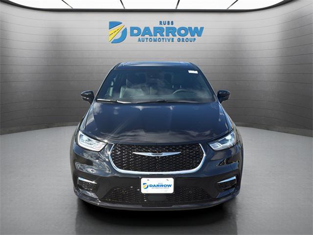 new 2026 Chrysler Pacifica car, priced at $41,447