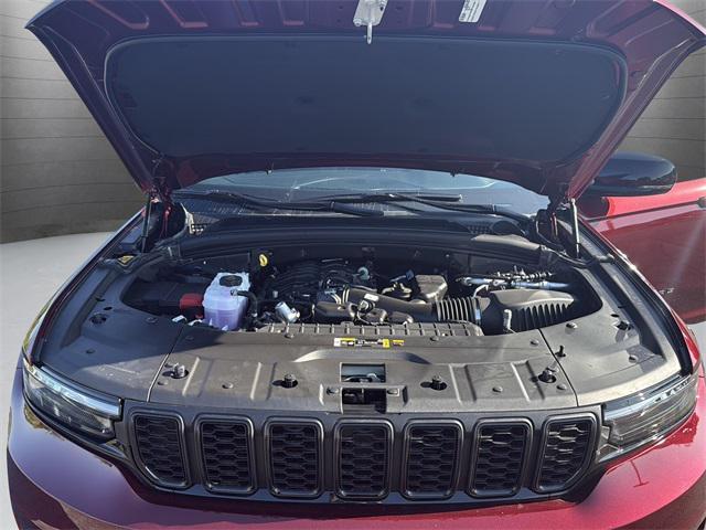 new 2025 Jeep Grand Cherokee L car, priced at $45,918