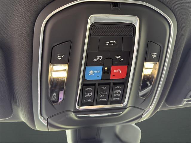 new 2025 Jeep Grand Cherokee car, priced at $50,340