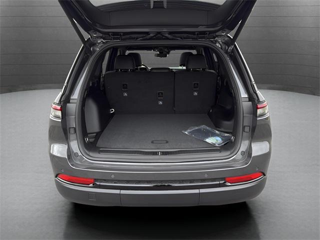 new 2025 Jeep Grand Cherokee car, priced at $50,340