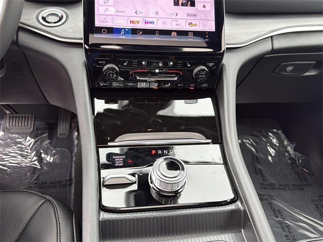 new 2025 Jeep Grand Cherokee car, priced at $50,340