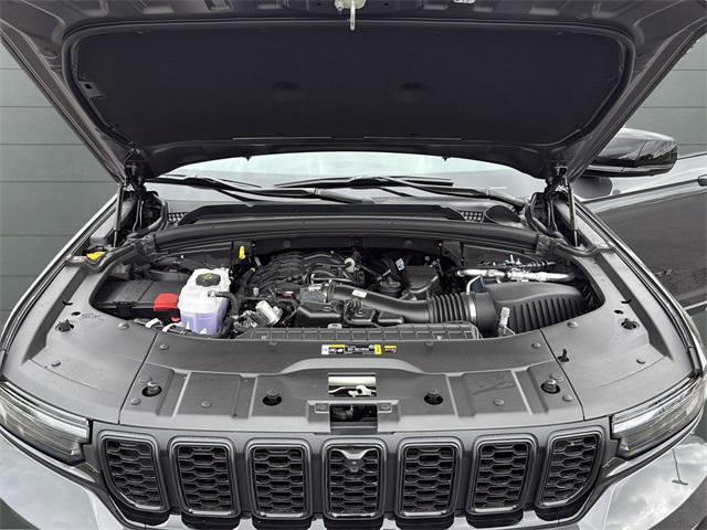new 2025 Jeep Grand Cherokee car, priced at $50,340