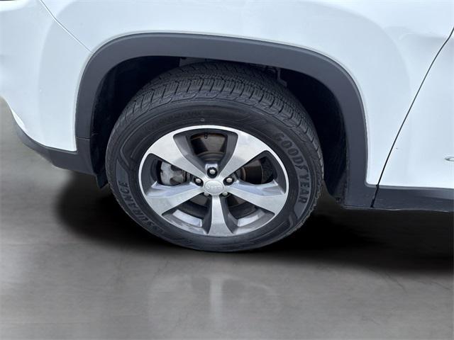 used 2019 Jeep Cherokee car, priced at $14,200