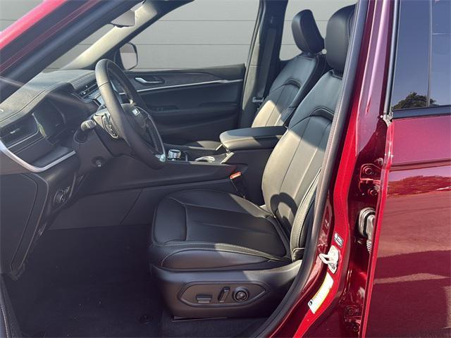 new 2025 Jeep Grand Cherokee car, priced at $52,959