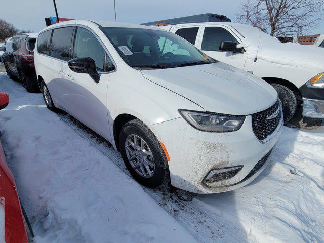 used 2024 Chrysler Pacifica car, priced at $30,955