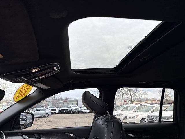 used 2022 Jeep Grand Cherokee car, priced at $29,999