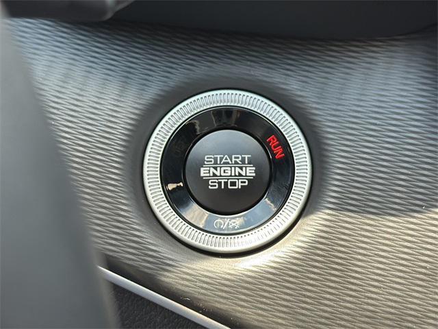 new 2025 Jeep Grand Cherokee L car, priced at $43,902