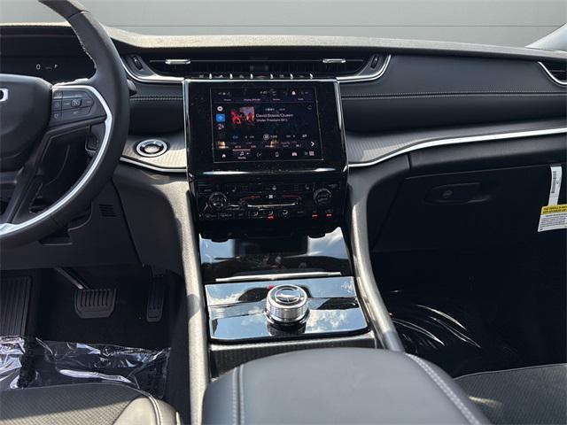 new 2025 Jeep Grand Cherokee L car, priced at $43,902