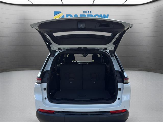 new 2025 Jeep Grand Cherokee L car, priced at $43,902