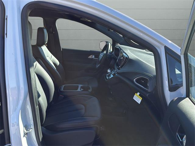 new 2026 Chrysler Pacifica car, priced at $43,550