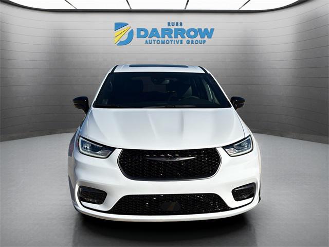 new 2026 Chrysler Pacifica car, priced at $43,550