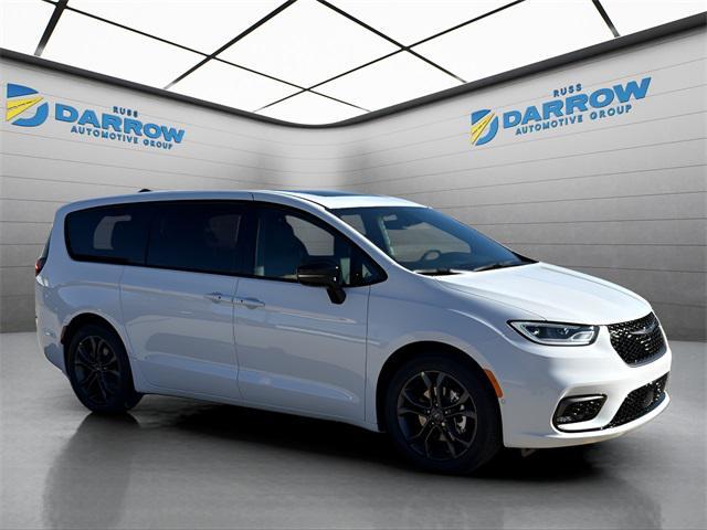 new 2026 Chrysler Pacifica car, priced at $43,550