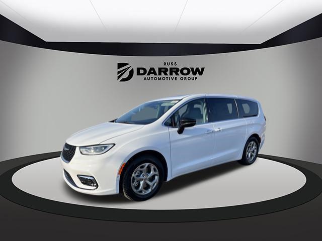 new 2024 Chrysler Pacifica car, priced at $46,462