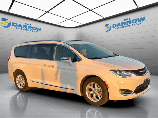 used 2020 Chrysler Pacifica car, priced at $25,556