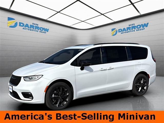 new 2026 Chrysler Pacifica car, priced at $54,975