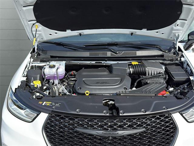 new 2026 Chrysler Pacifica car, priced at $54,975