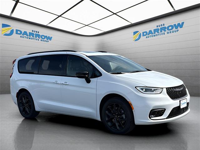 new 2026 Chrysler Pacifica car, priced at $54,975