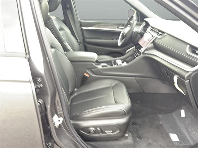 new 2025 Jeep Grand Cherokee L car, priced at $51,251