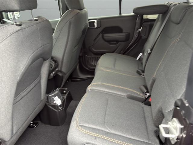 new 2025 Jeep Wrangler car, priced at $47,187