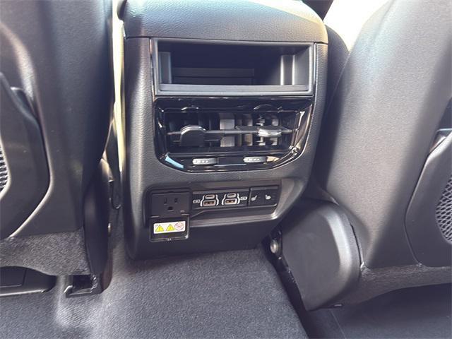 new 2025 Jeep Grand Cherokee car, priced at $51,973