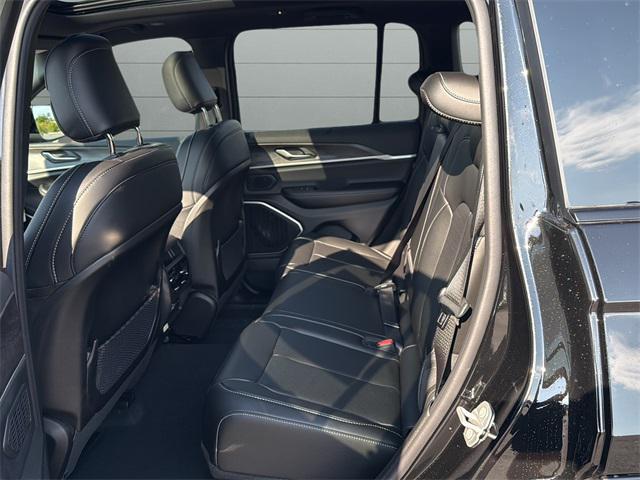 new 2025 Jeep Grand Cherokee car, priced at $51,973