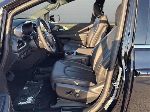 new 2026 Chrysler Pacifica car, priced at $45,154