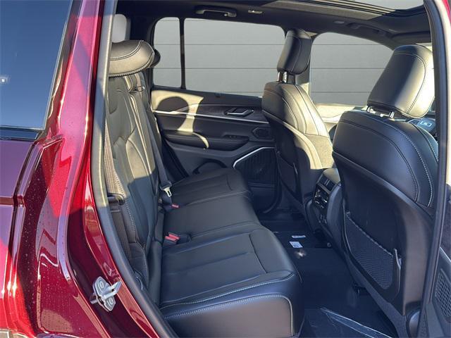 new 2025 Jeep Grand Cherokee car, priced at $52,959