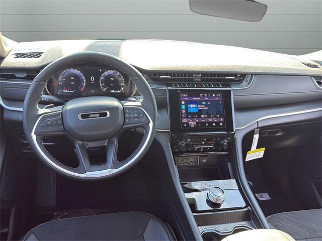 new 2025 Jeep Grand Cherokee car, priced at $44,333