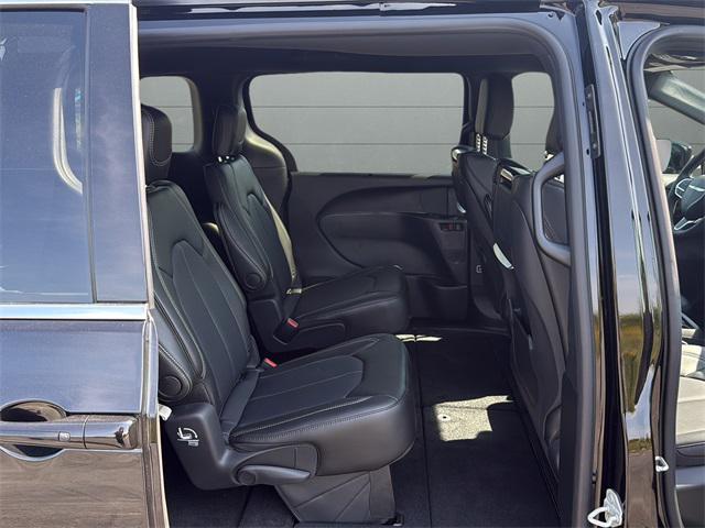 new 2026 Chrysler Pacifica car, priced at $44,867