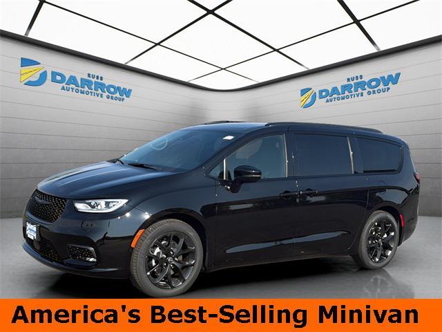 new 2026 Chrysler Pacifica car, priced at $51,450