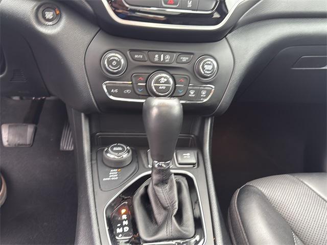used 2022 Jeep Cherokee car, priced at $25,589