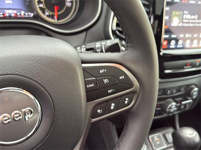used 2022 Jeep Cherokee car, priced at $25,589