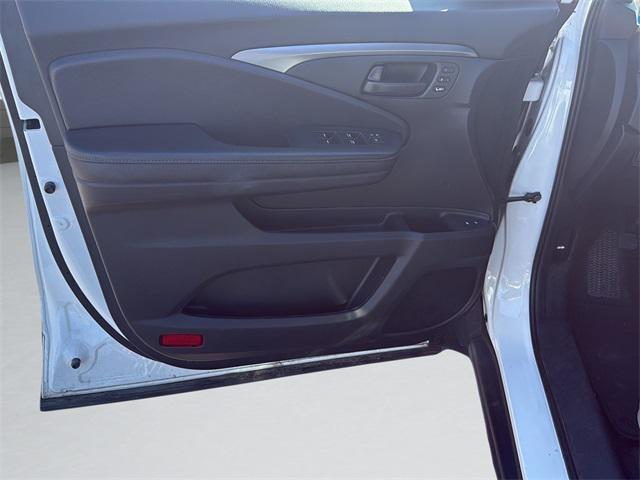 used 2023 Honda Passport car, priced at $30,427